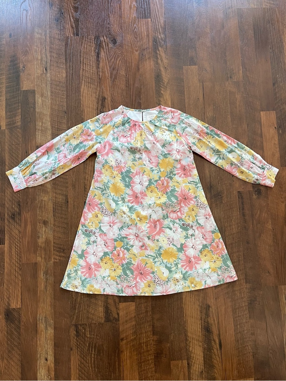 Shop The Mint Girls Vintage Floral A-Line Long Sleeve Dress size 10/12